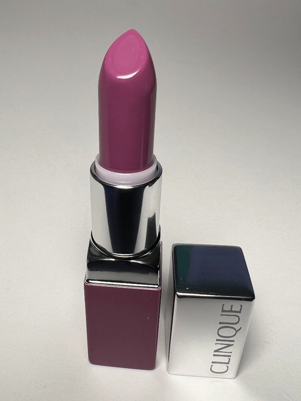 Clinique Lip Colour + Primer Intense Base Lipstick Color 16 Grape Pop Full Size